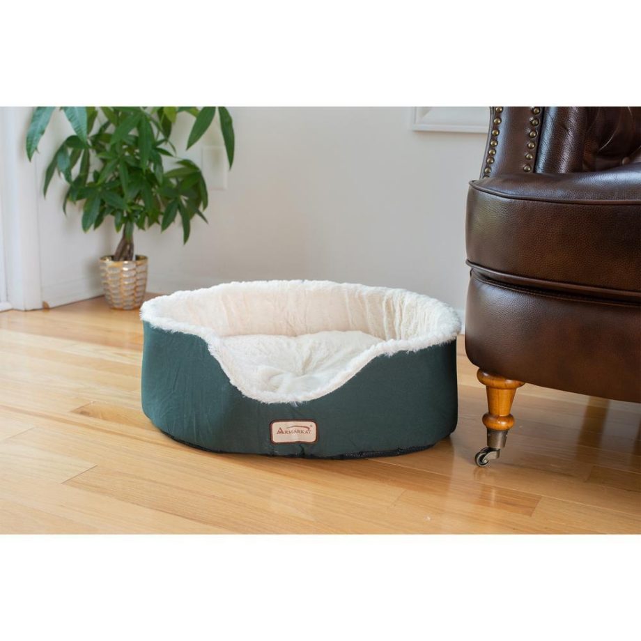 Armarkat Pet Bed Model C04HML/MB Laurel Green and Ivory