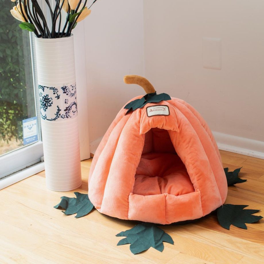 Armarkat Cat Bed Model C85CCS Pumpkin Shape