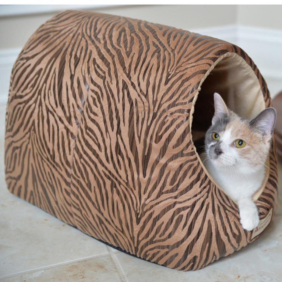 Armarkat Cat Bed Model C11HBW/MH Bronze & Beige