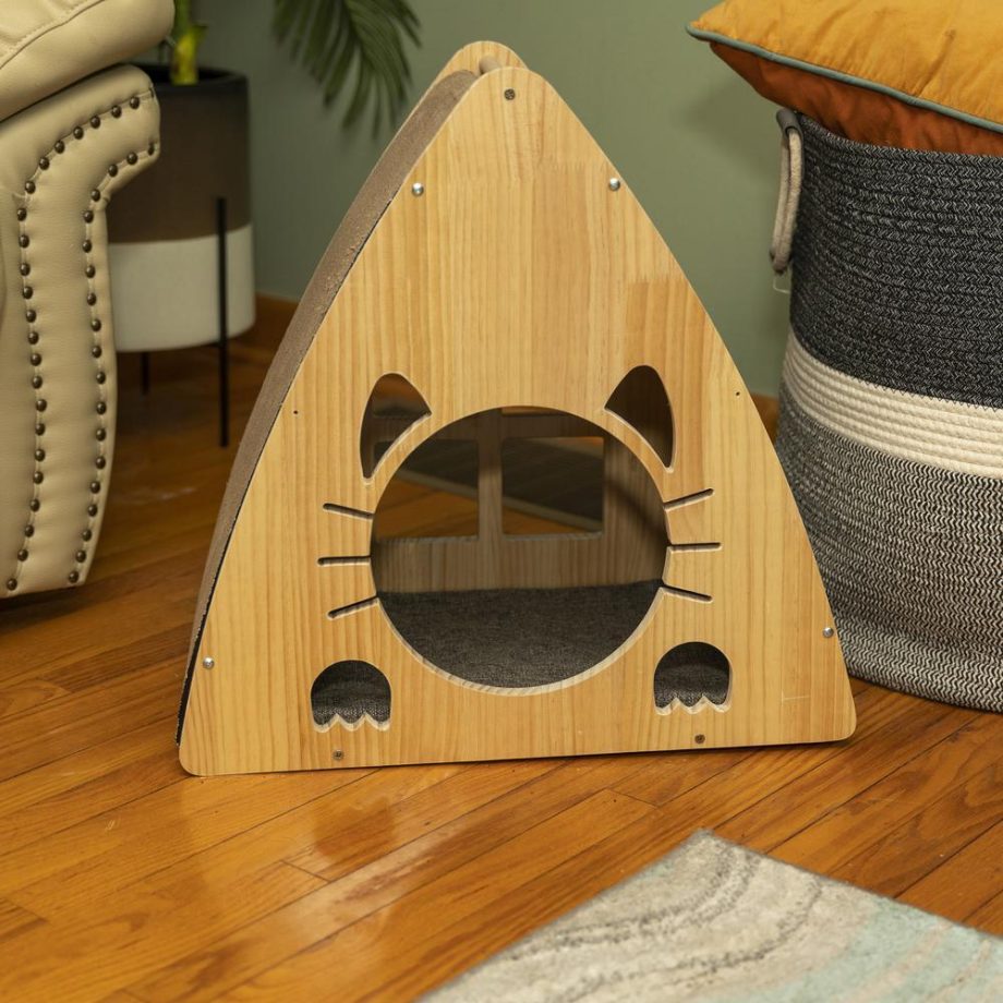 Armarkat Real Wood Medium Triangular Natural Solid Wood Cat House S2106