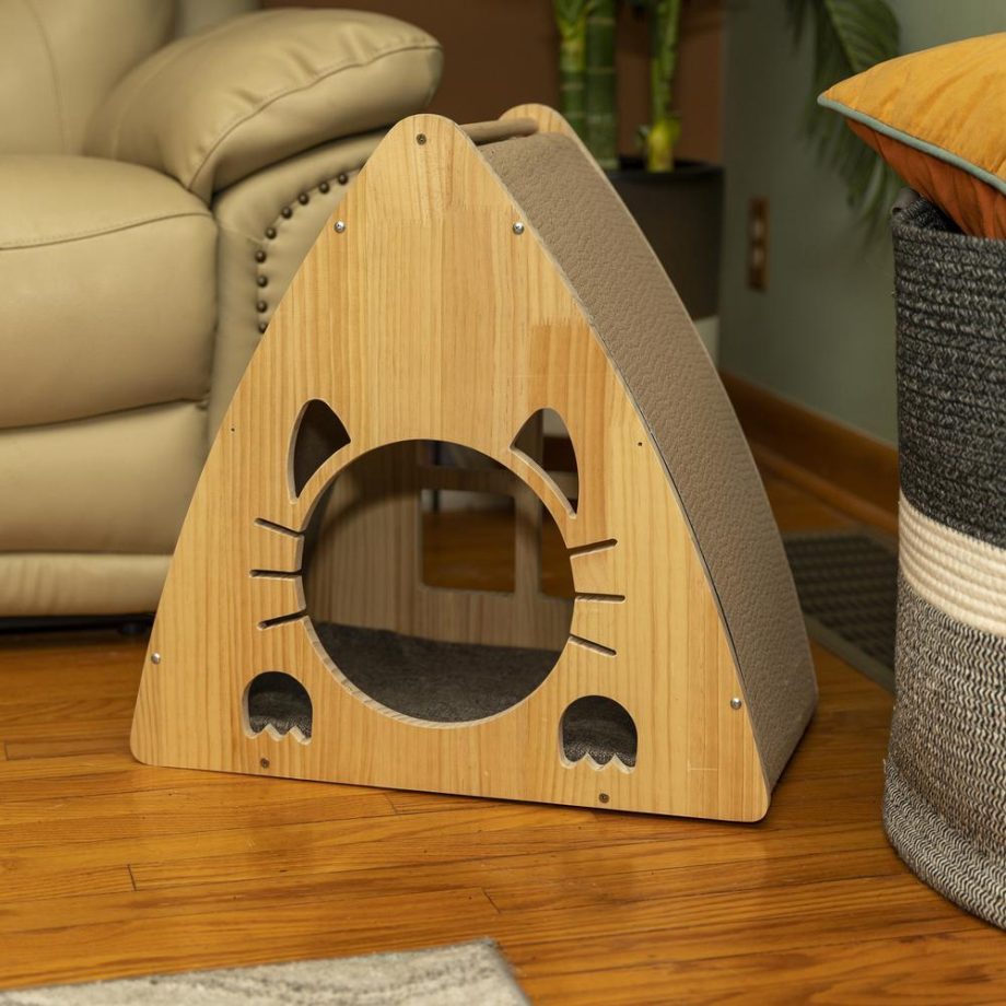 Armarkat Real Wood Medium Triangular Natural Solid Wood Cat House S2106